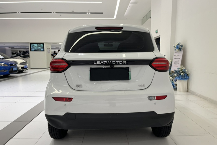 零跑汽车 零跑T03 2022 汽车图片 #8