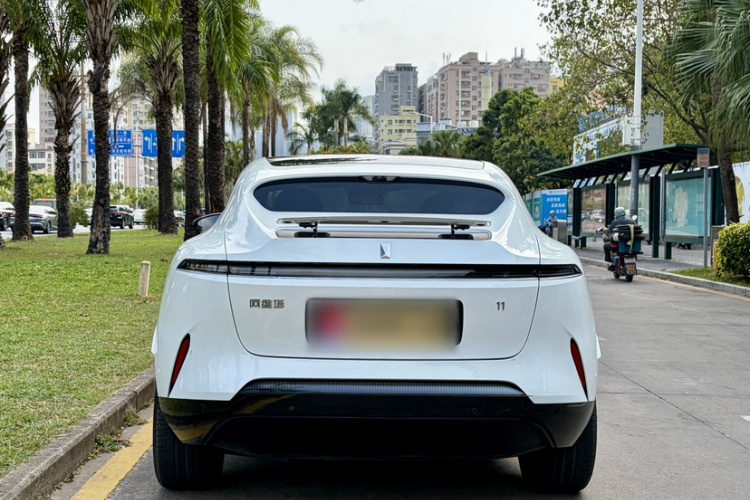 Avatr 11 2023 immagine di auto #8