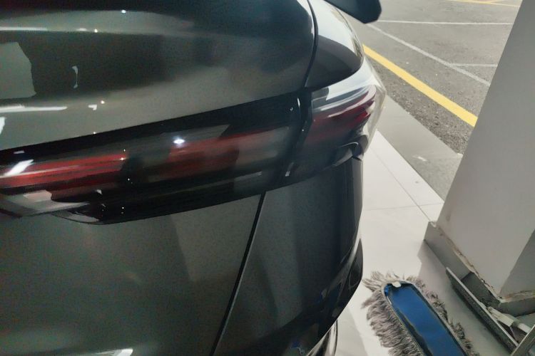 GEELY Binray 2022 car image #8