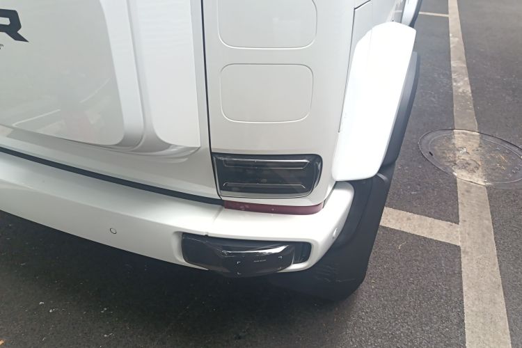 2025 car image #8