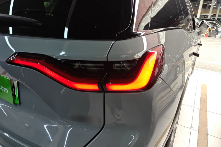 蔚来 蔚来ES8 2021 汽车图片 #8