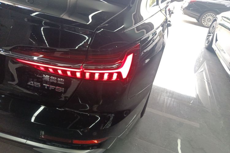 Audi A6L 2025 car image #8