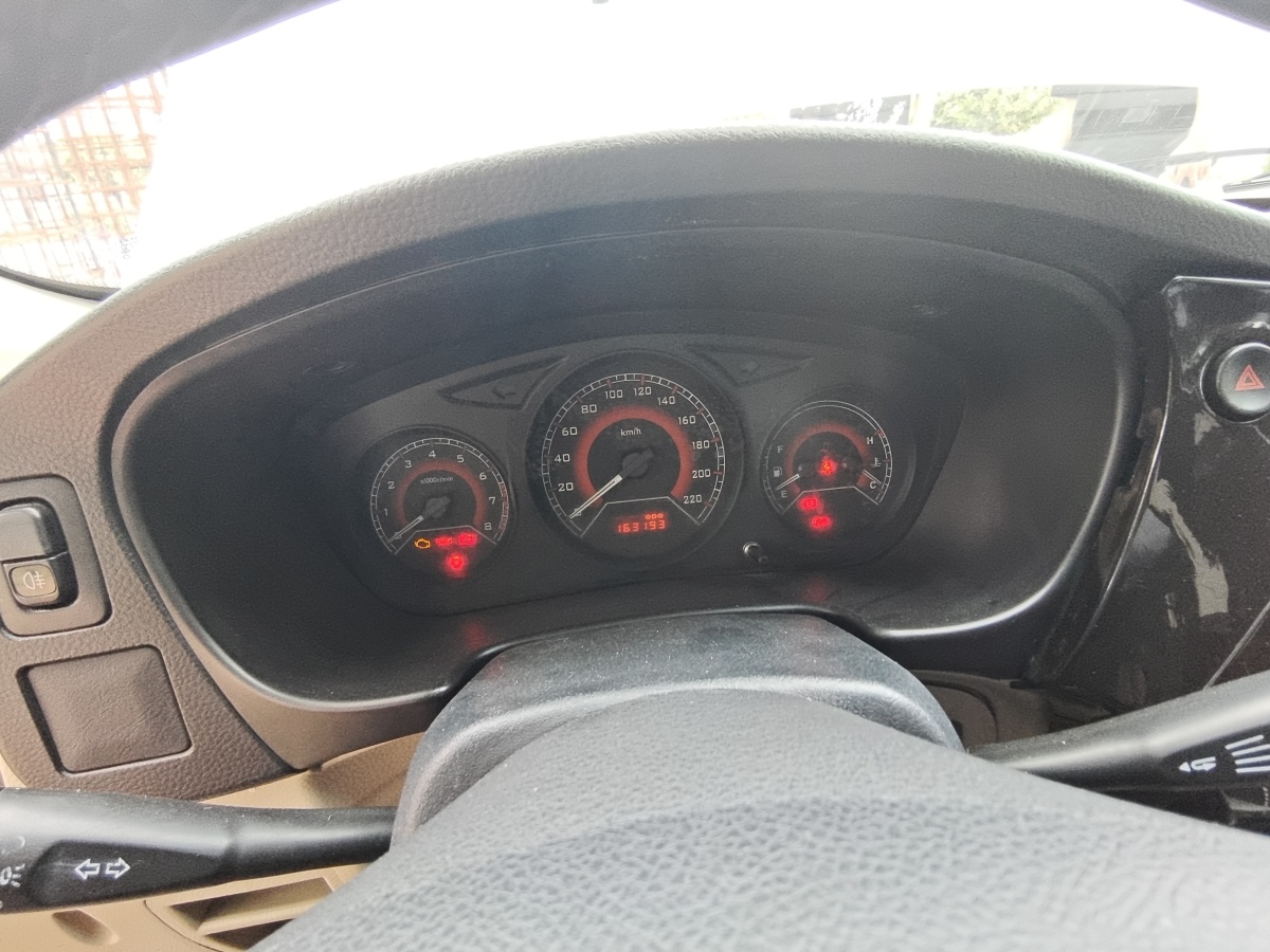 Soueast V3 Lingyue 2014 #8 Soueast V3 Lingyue 2014 car image #8