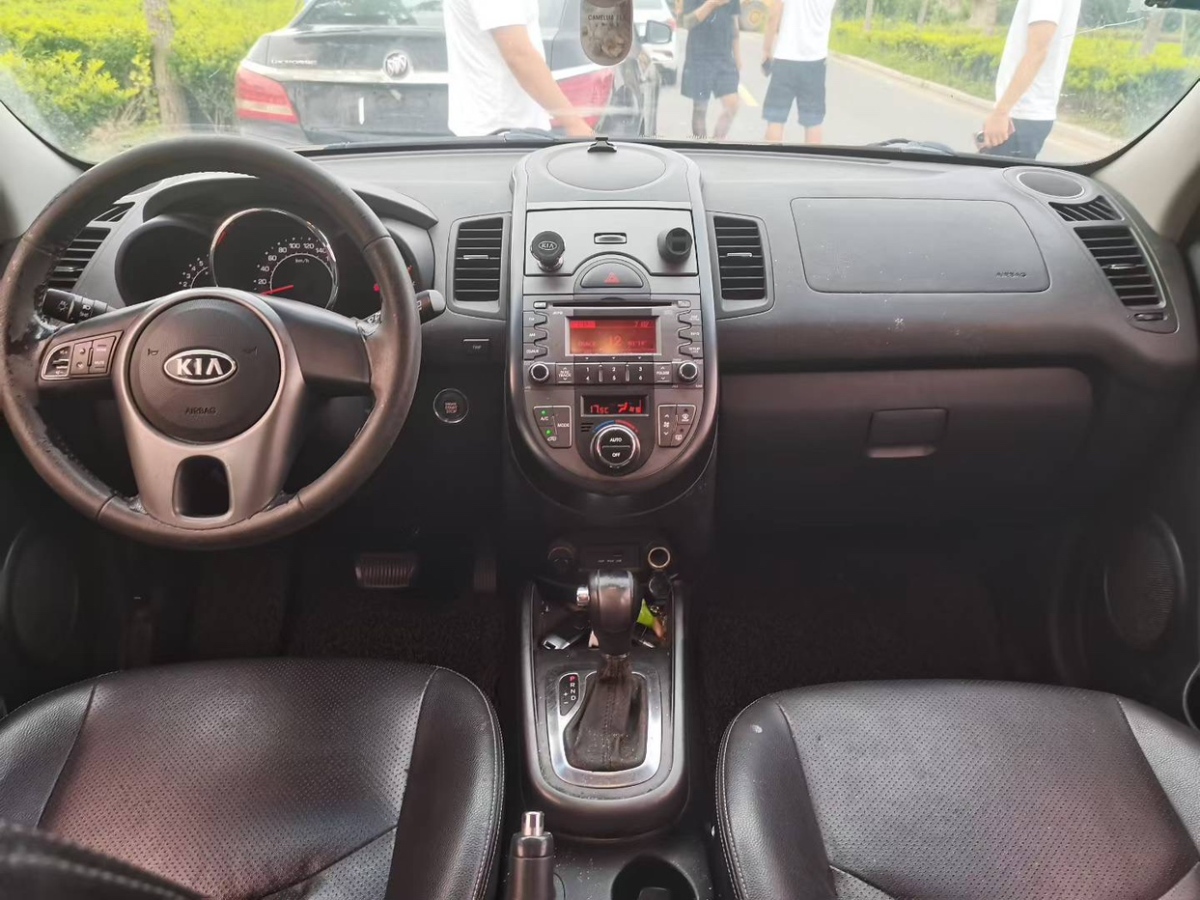 起亚 秀尔 2013 汽车图片 #8