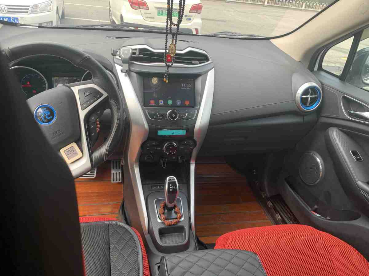 BYD Yuan New Energy 2018 car image #8