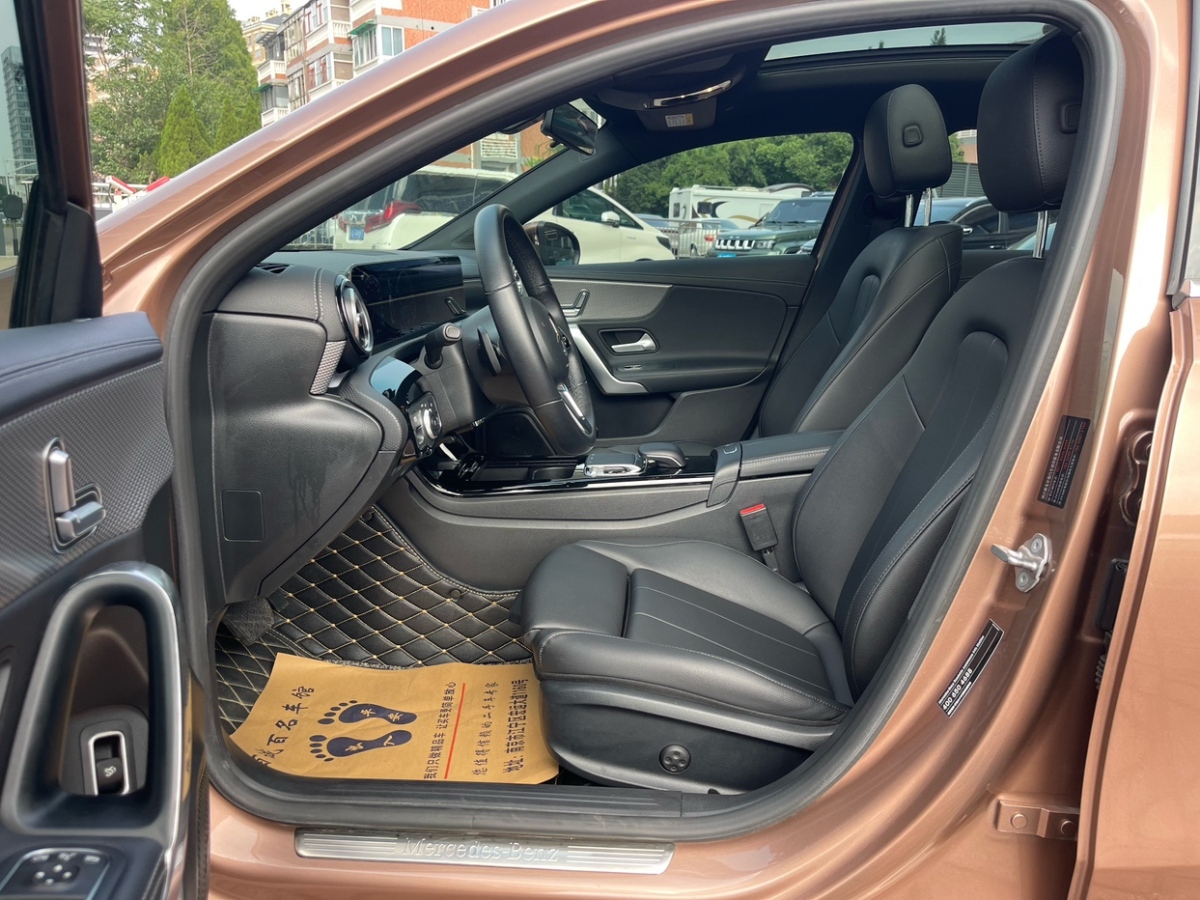 Mercedes-Benz A Class (Imported) 2020 imagem de carro #8