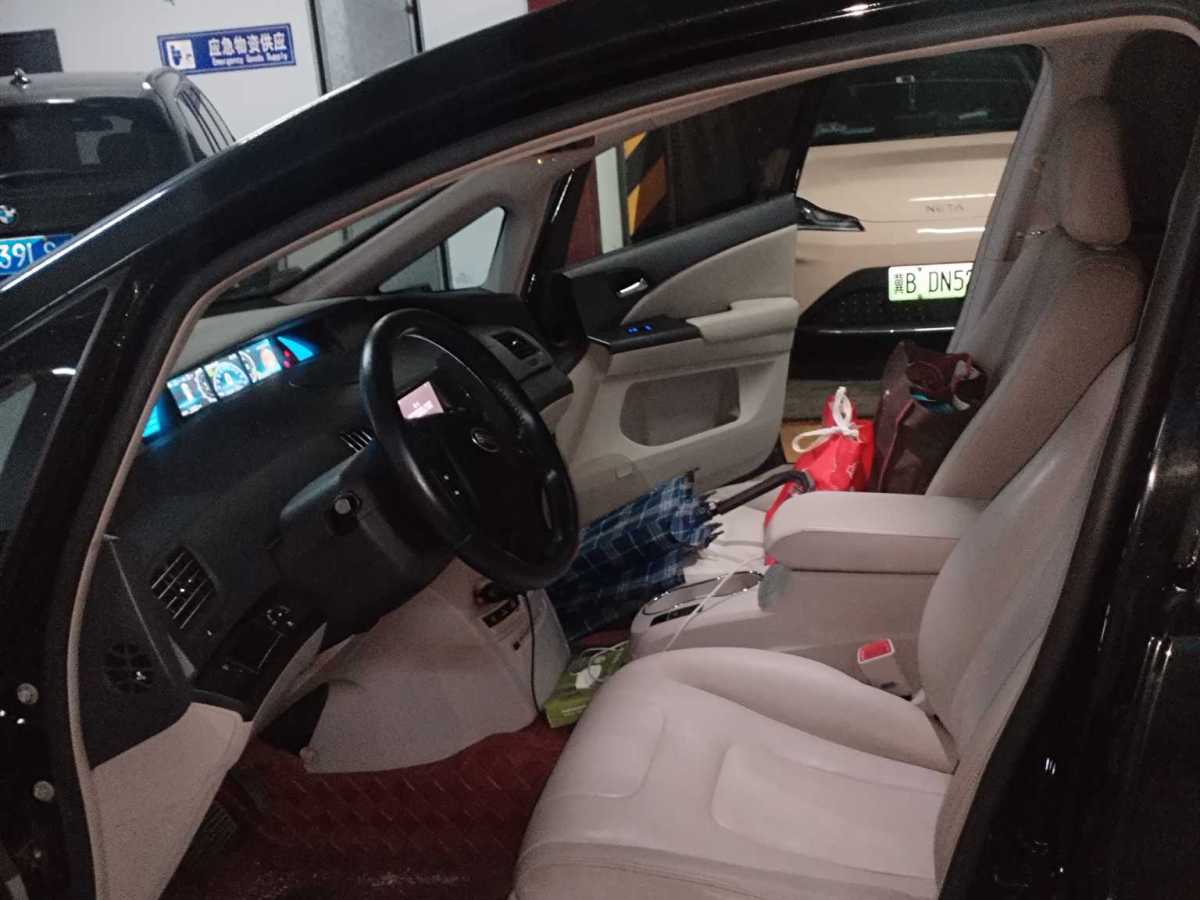 BYD e6 2015 #8 BYD e6 2015 car image #8