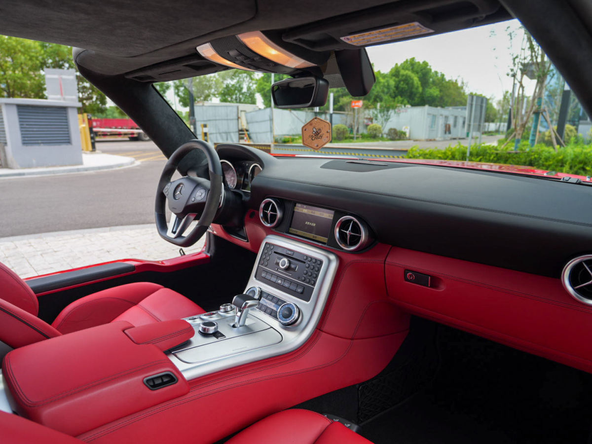 Mercedes-Benz SLS AMG 2012 صورة سيارة #8