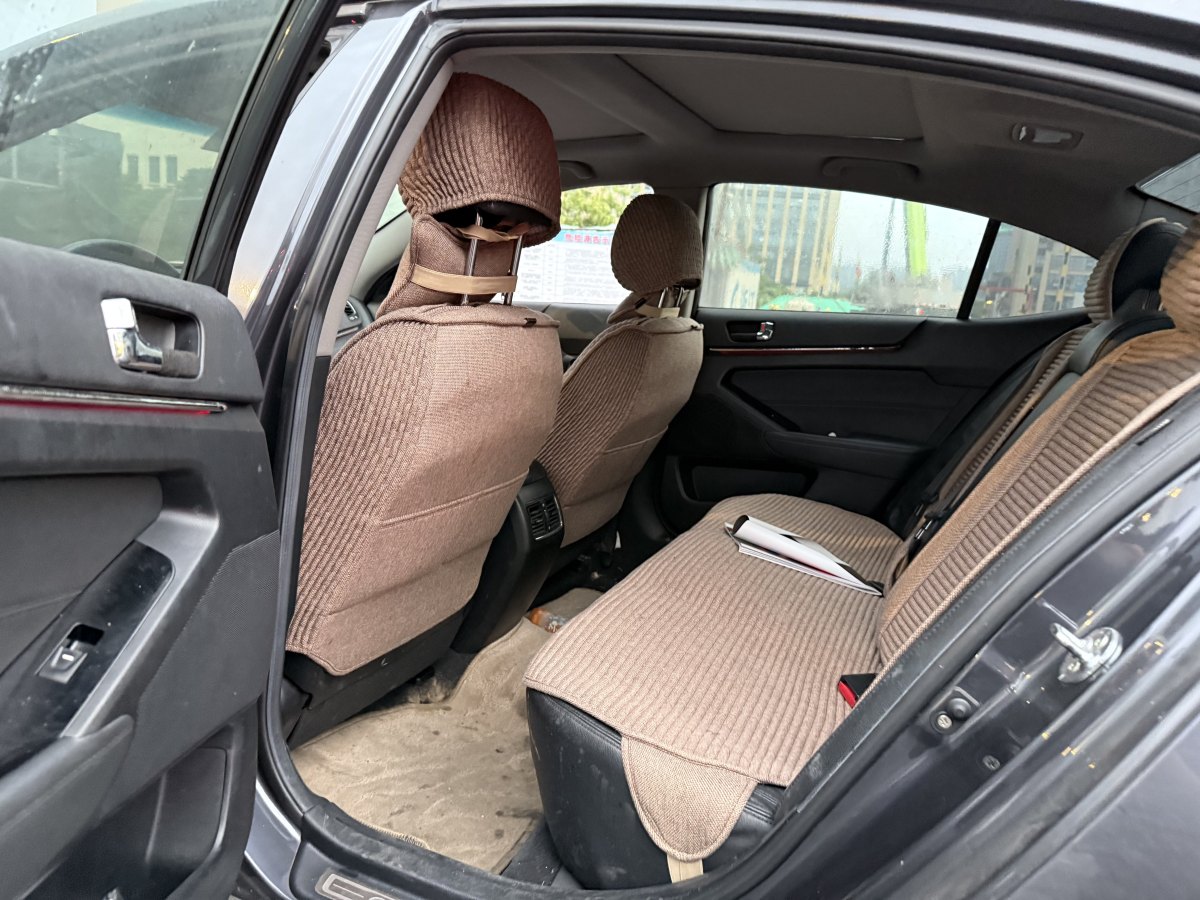 起亚 凯尊 2011 汽车图片 #8