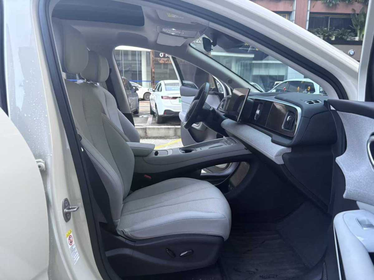 BYD Seal 06GT 2025 #8 BYD Seal 06GT 2025 car image #8