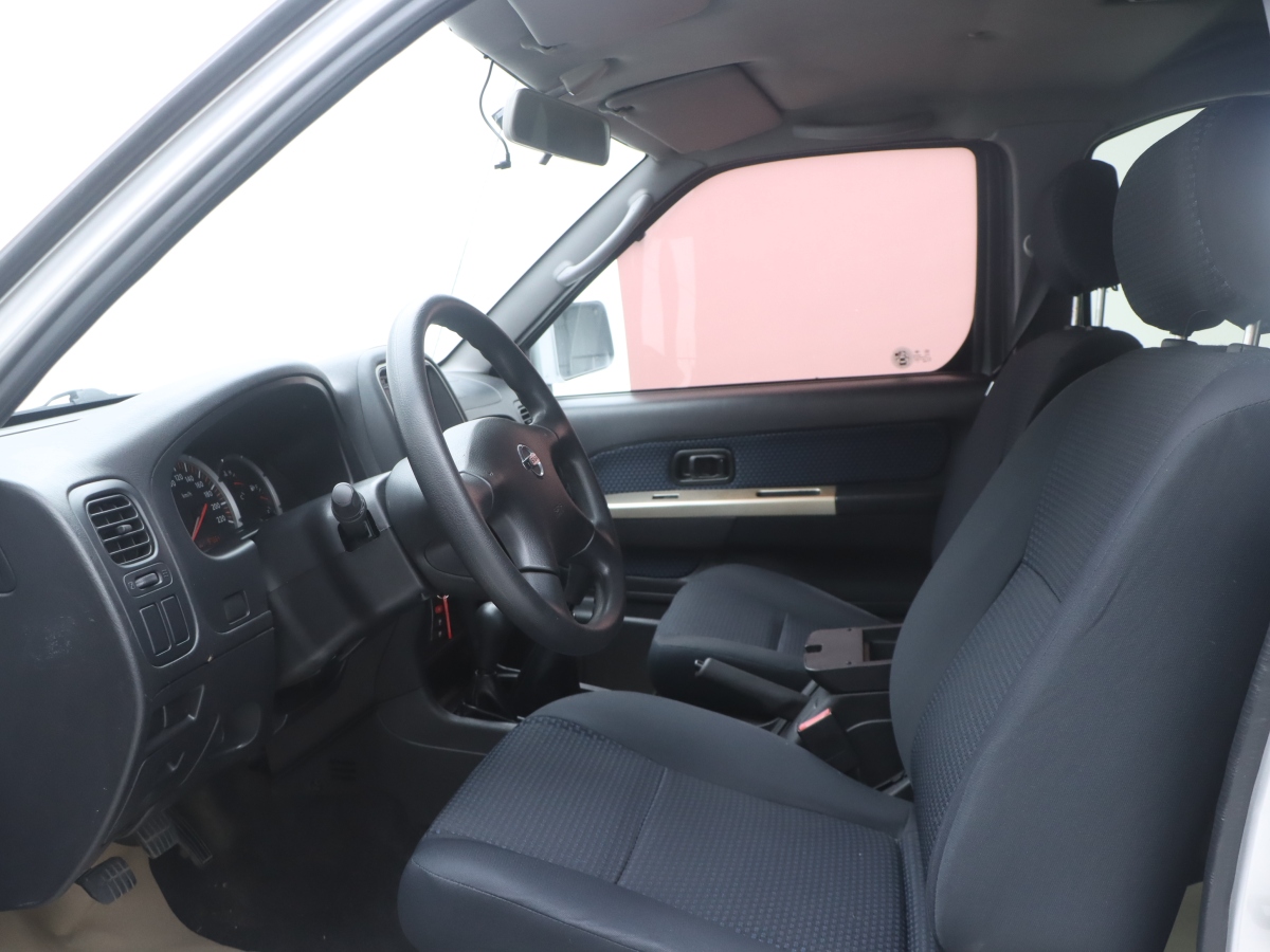 日产 日产帕拉丁 2016 汽车图片 #8