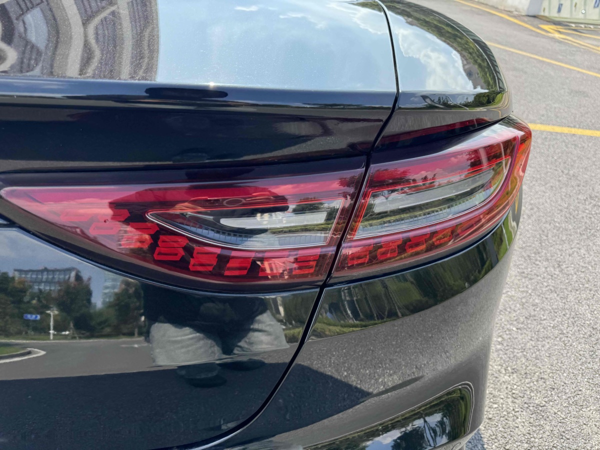 哪吒汽车 哪吒GT 2023 汽车图片 #8