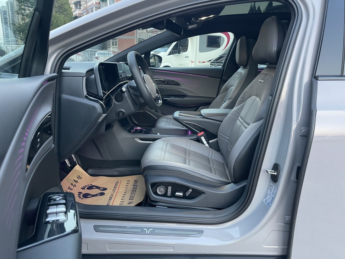 HongQi EH7 2024 #8 HongQi EH7 2024 car image #8