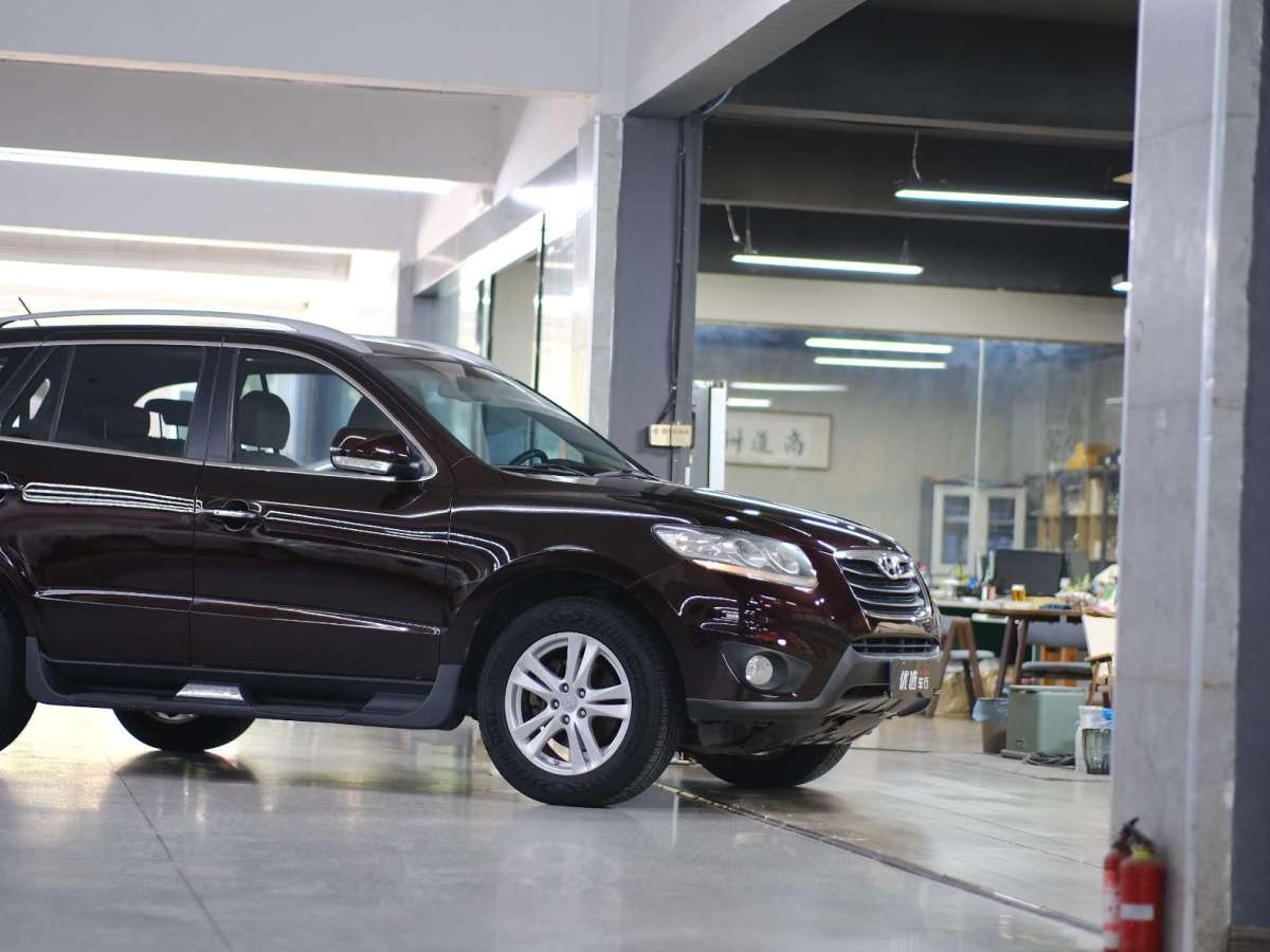 Hyundai Santa Fe Classic 2011 immagine di auto #8