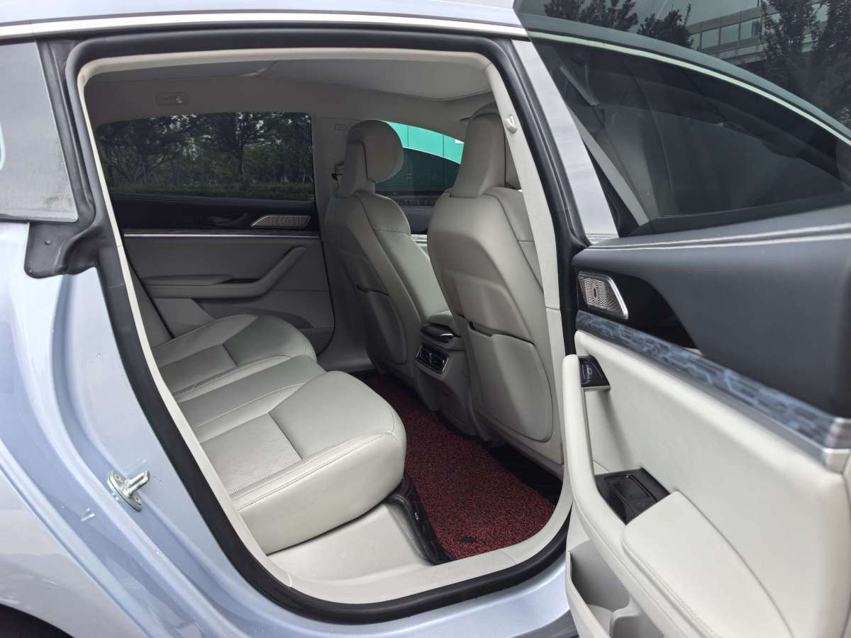 哪吒汽车 哪吒S 2023 汽车图片 #8