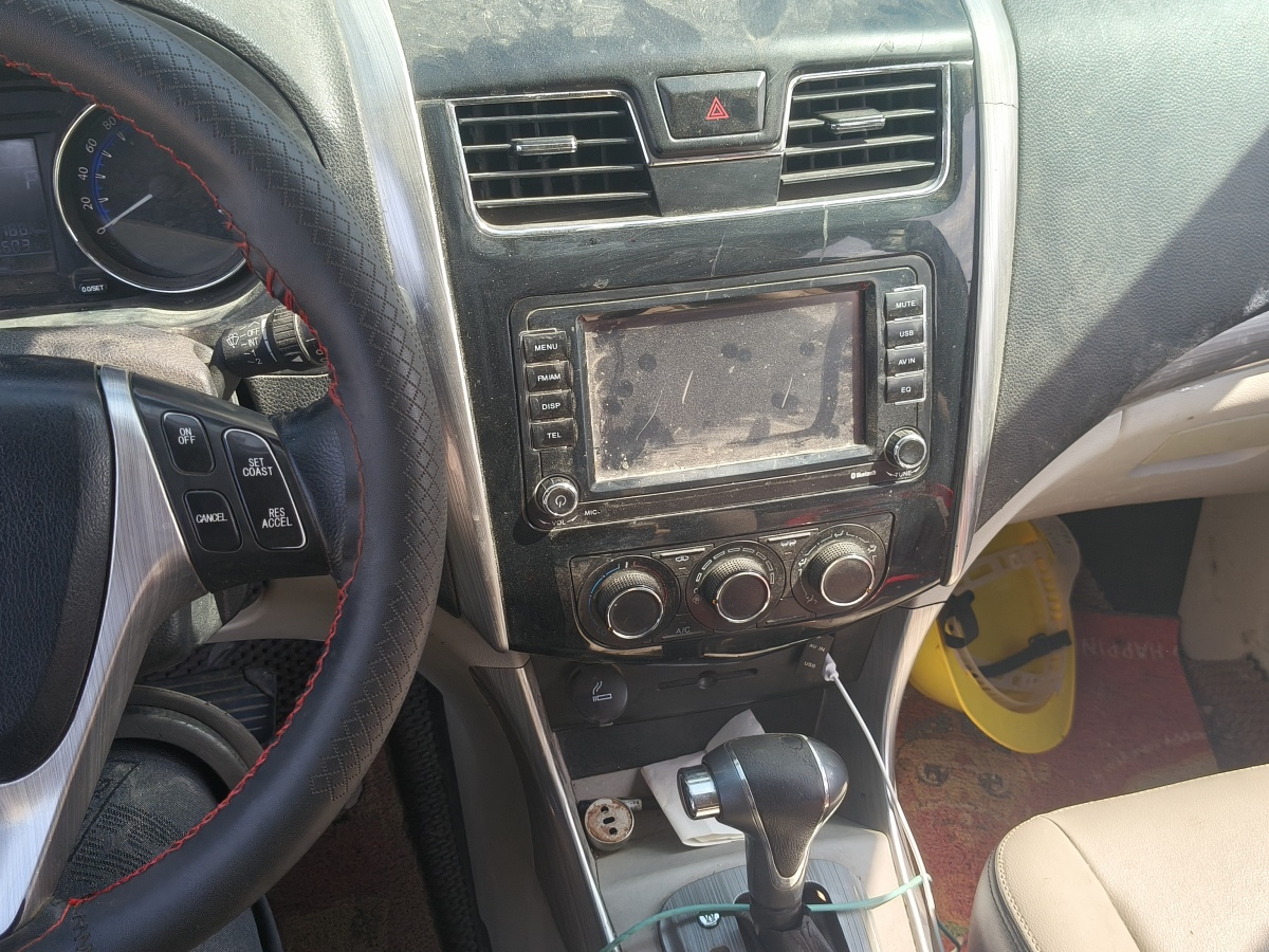 Forthing S500 2015 car image #8