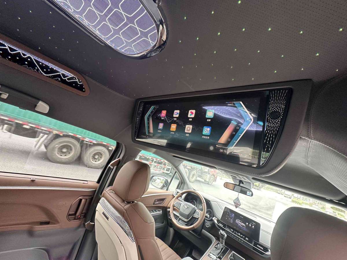 Toyota Sienna 2025 image de voiture #8