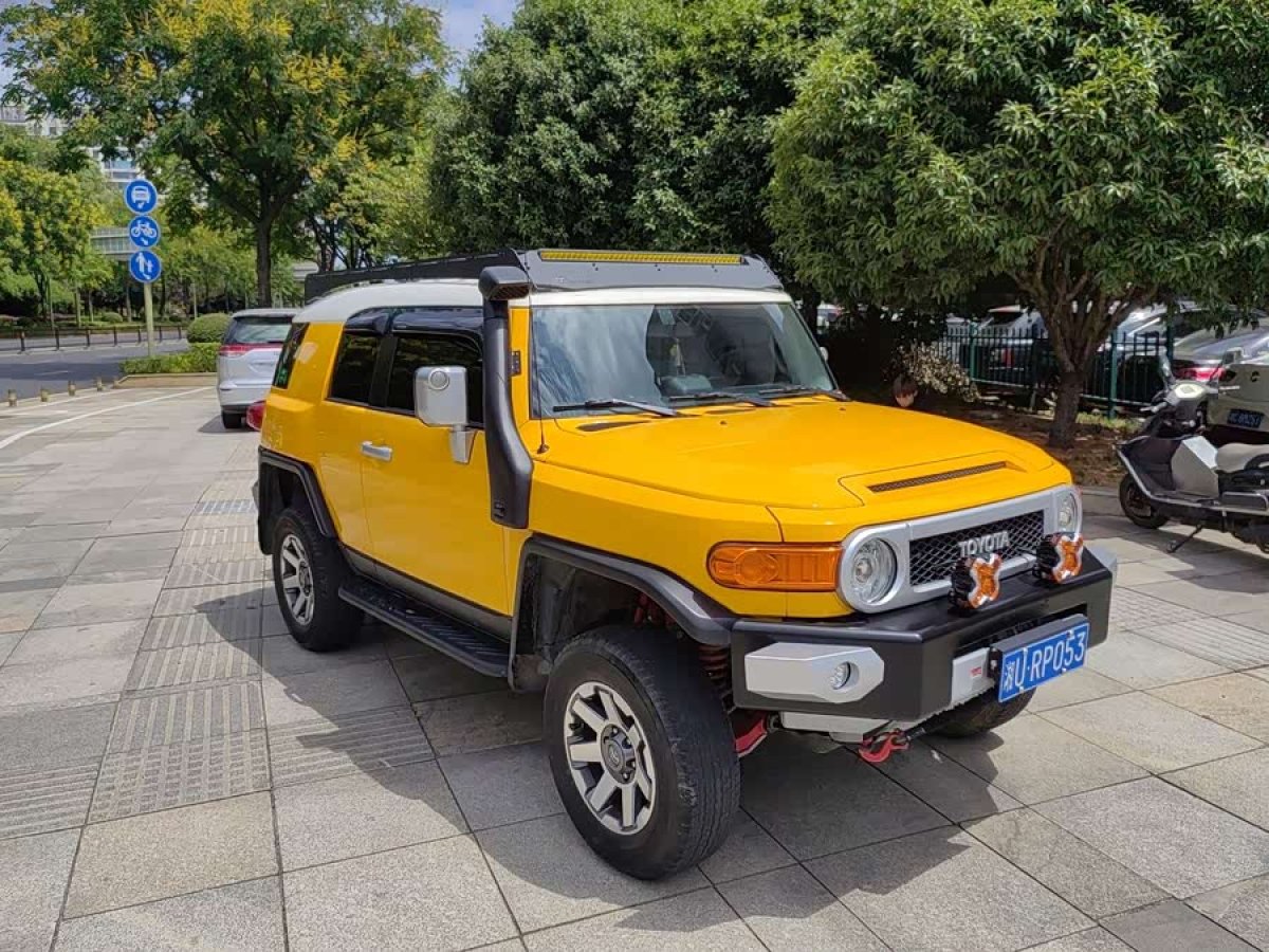 Toyota FJ Cruiser 2018 imagem de carro #8