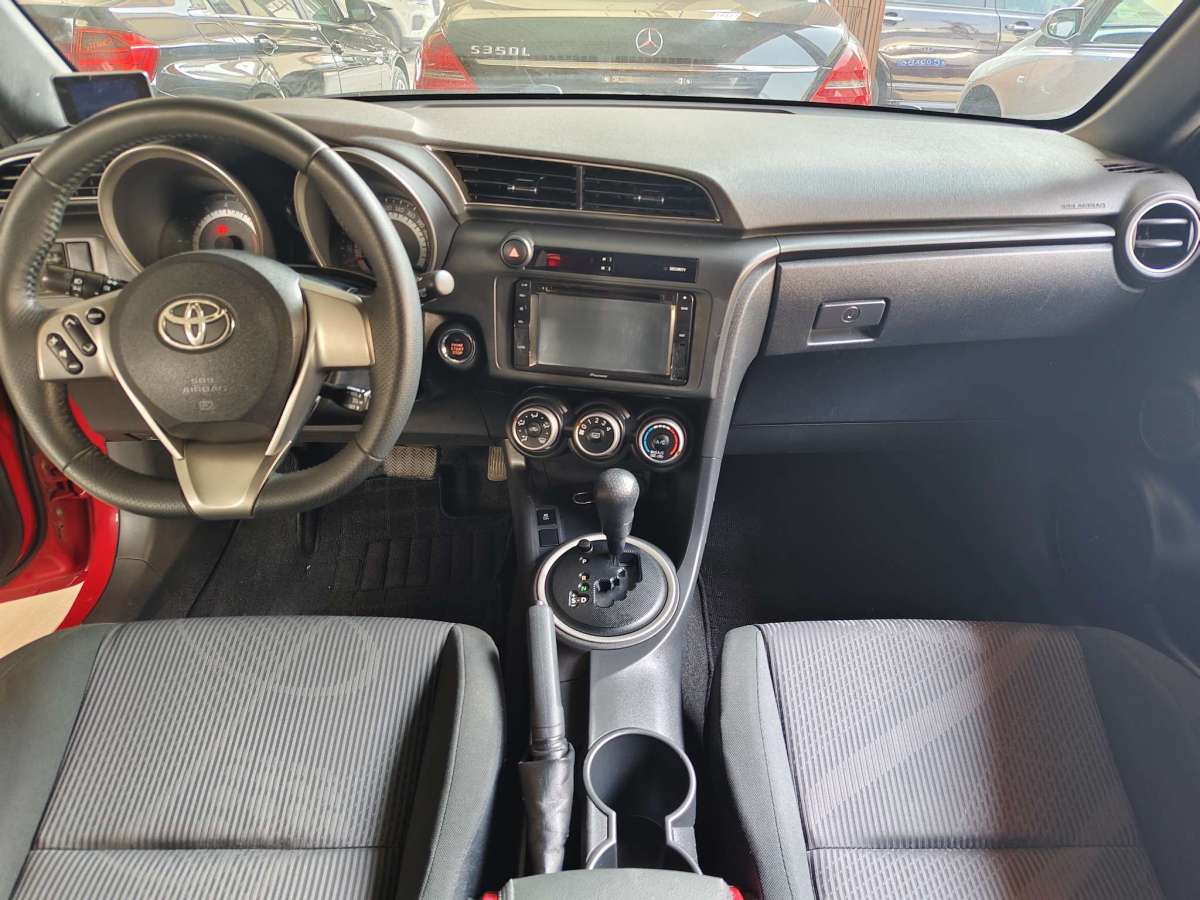 Toyota Zelas 2011 car image #8