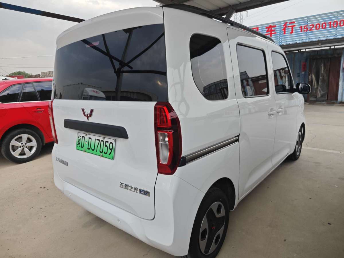 五菱汽车 五菱之光新能源 2025 汽车图片 #8