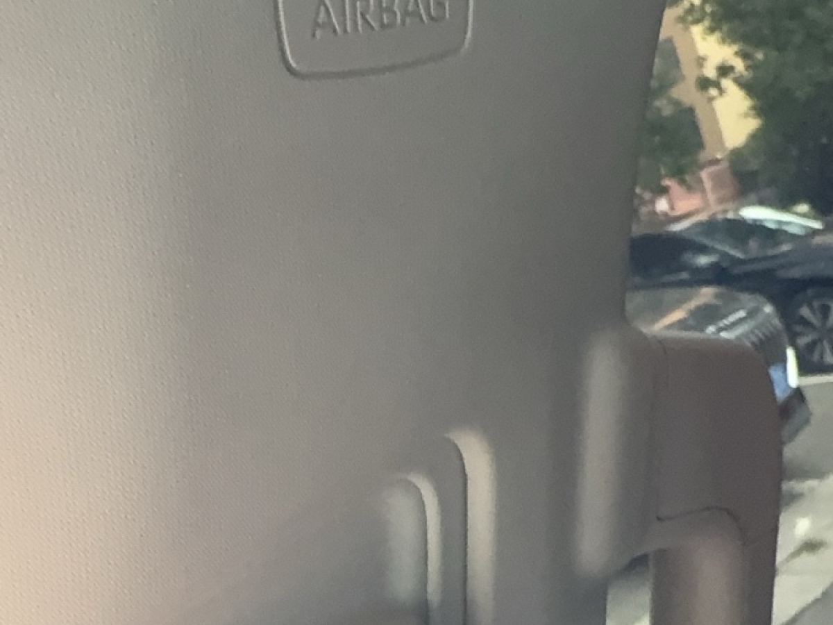 Toyota Sequoia 2023 #8 Toyota Sequoia 2023 imagen de coche #8