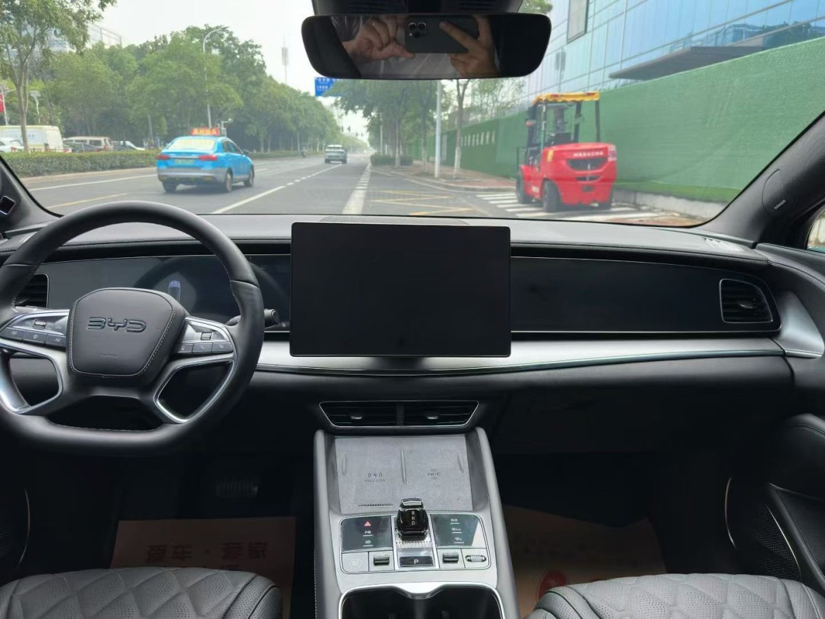 BYD Sea Lion 07 EV 2024 car image #8