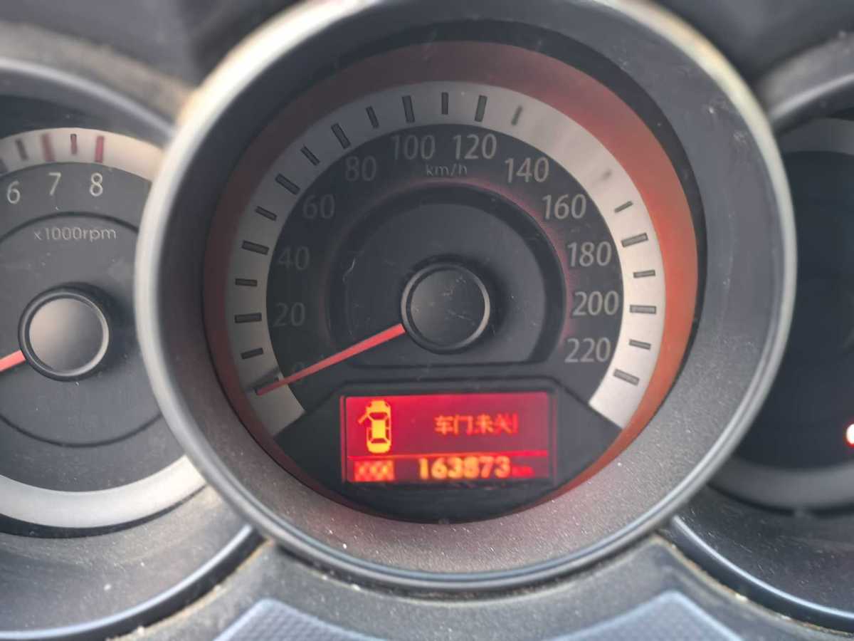 Kia Forte 2009 immagine di auto #8