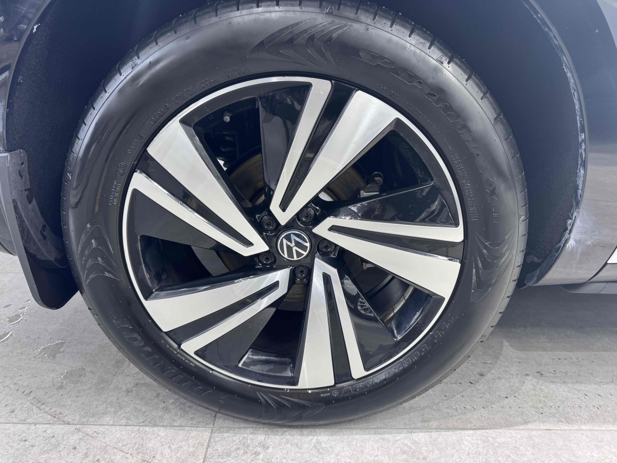 Volkswagen Tavendor 2023 car image #8