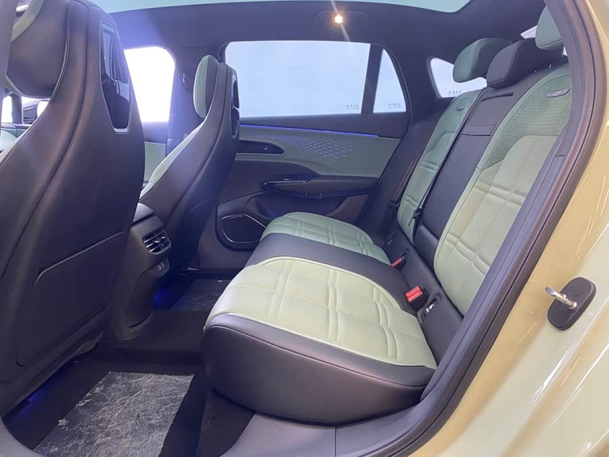 HongQi EH7 2024 #8 HongQi EH7 2024 car image #8