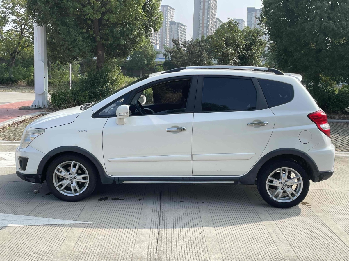 Changan CX20 2013 car image #8