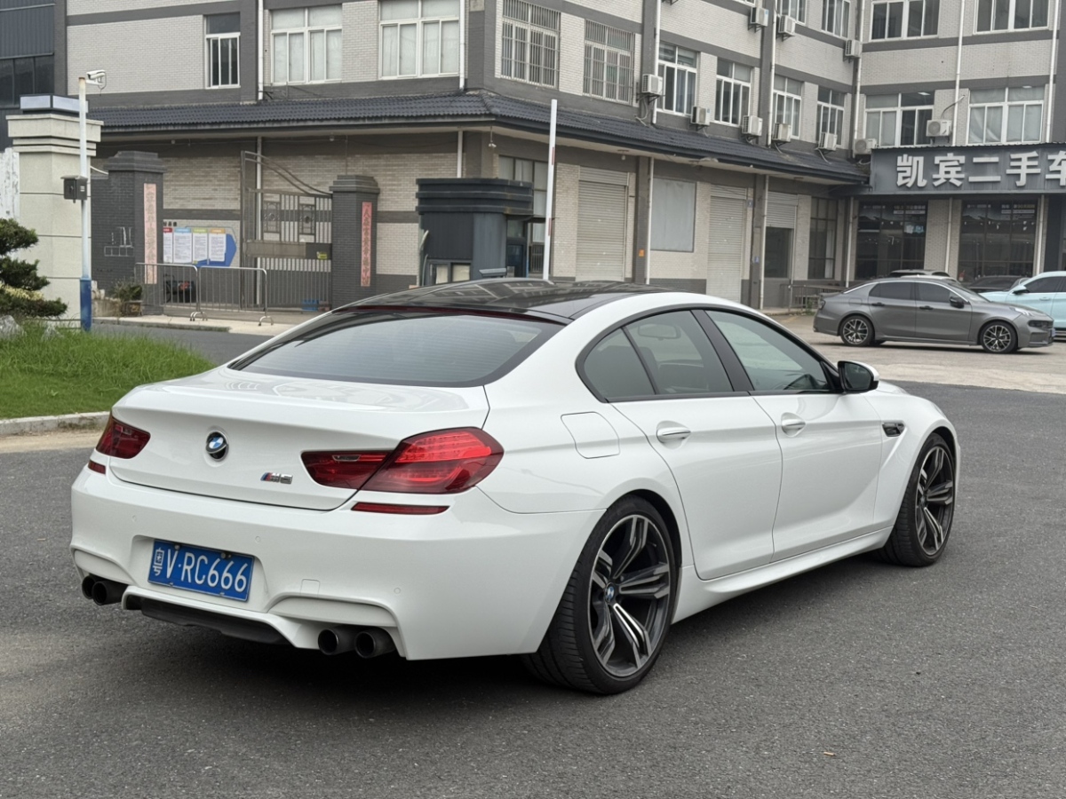 BMW M6 2013 изображение автомобиля #8