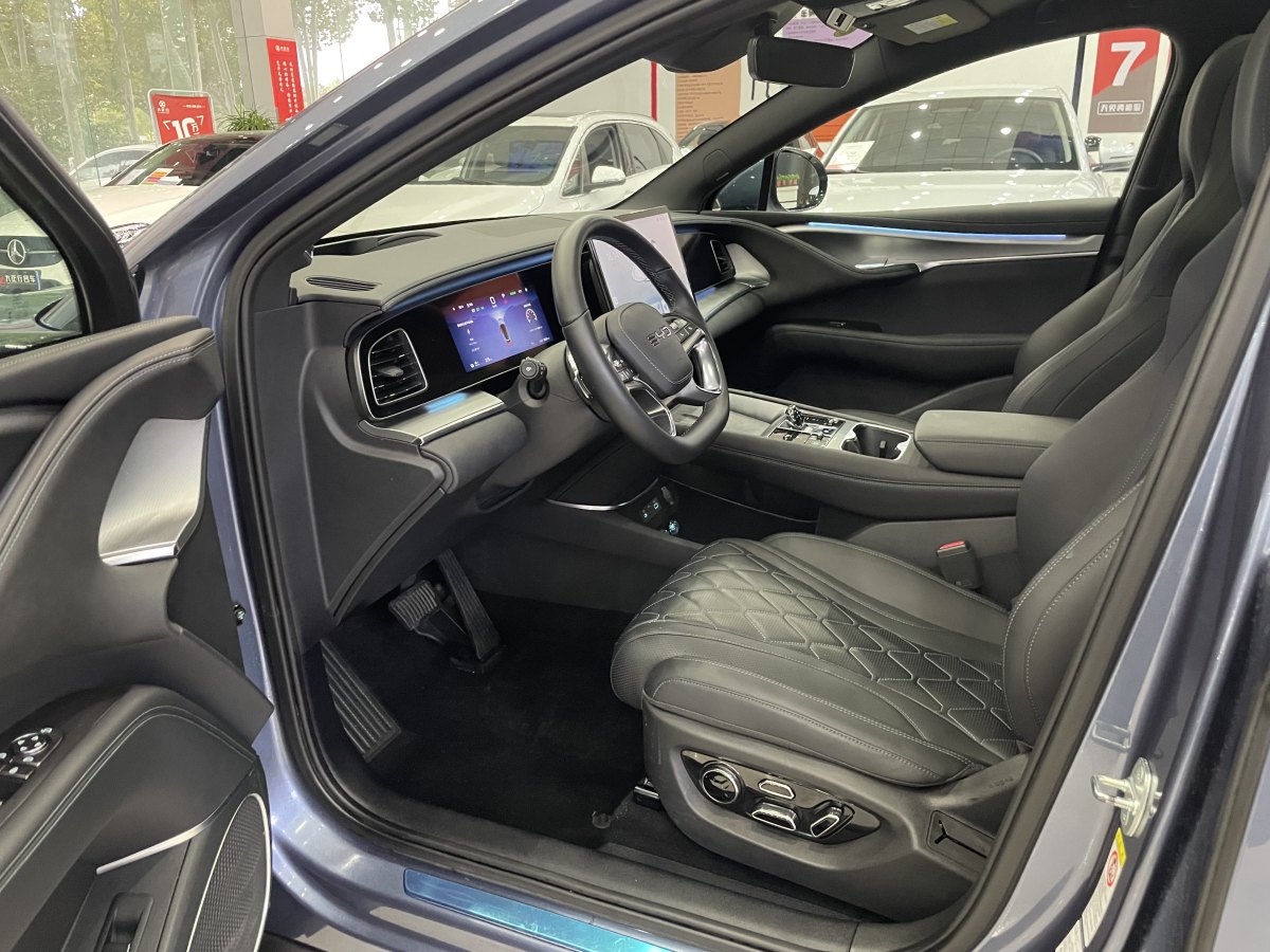 BYD Sea Lion 07 EV 2024 car image #8