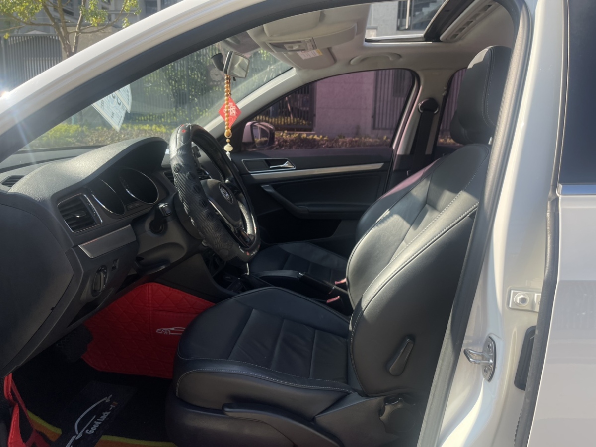 Volkswagen ID.UNYX 06 2016 صورة سيارة #8