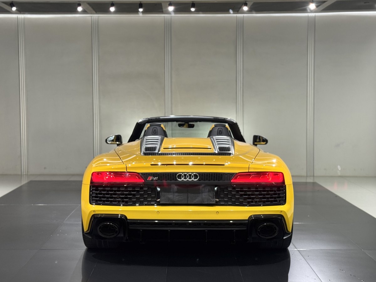 Audi R8 2019 car image #8