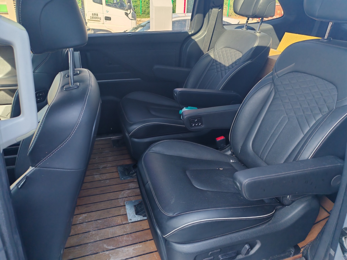 Hyundai Custo 2022 car image #8