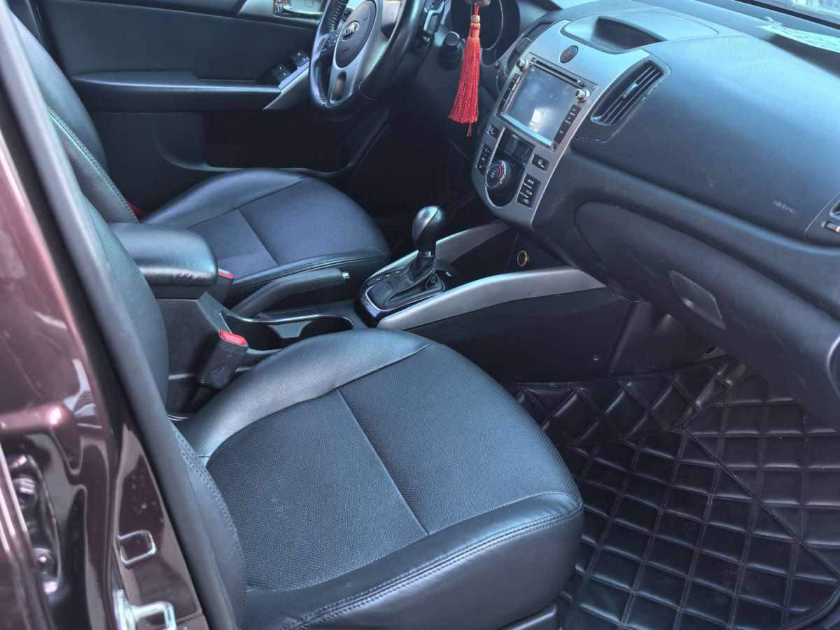 Kia Forte 2013 immagine di auto #8