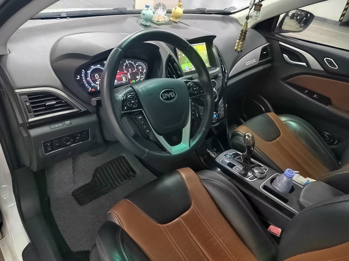 BYD Qin New Energy 2016 car image #8