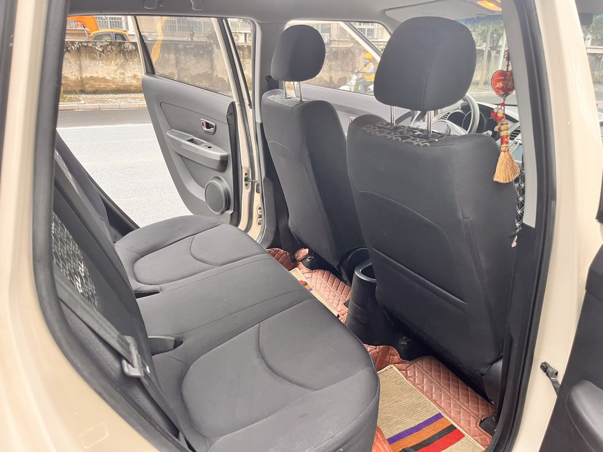 起亚 秀尔 2013 汽车图片 #8