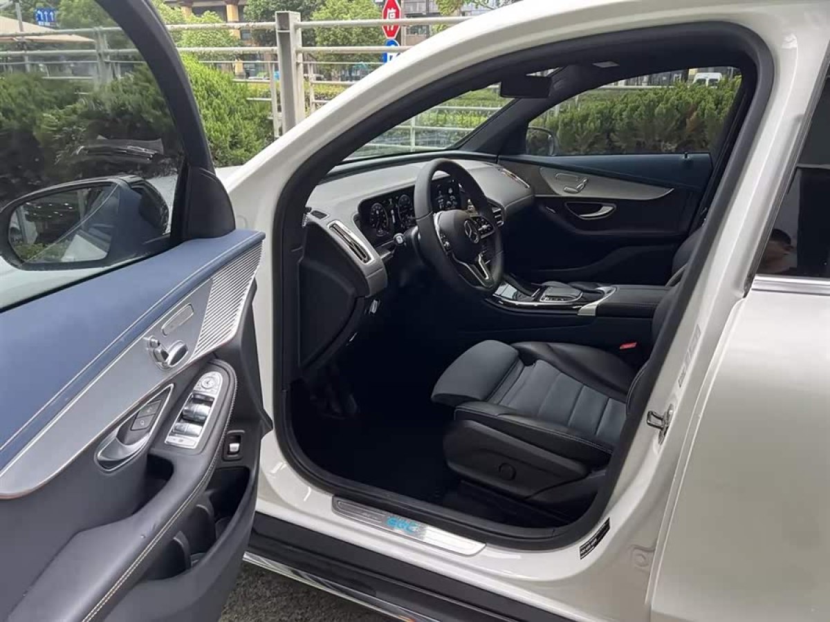 Mercedes-Benz EQC Class 2022 #8 Mercedes-Benz EQC Class 2022 car image #8