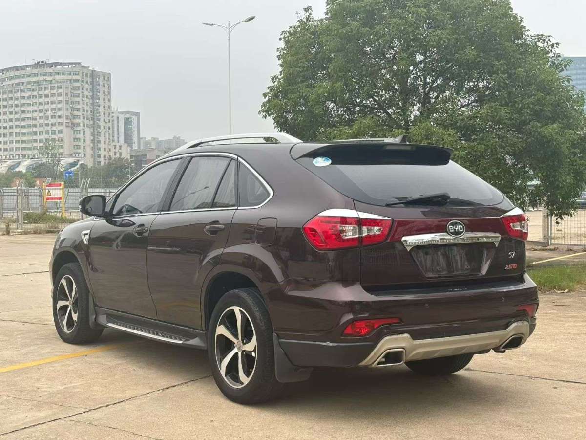 BYD S7 2015 car image #8
