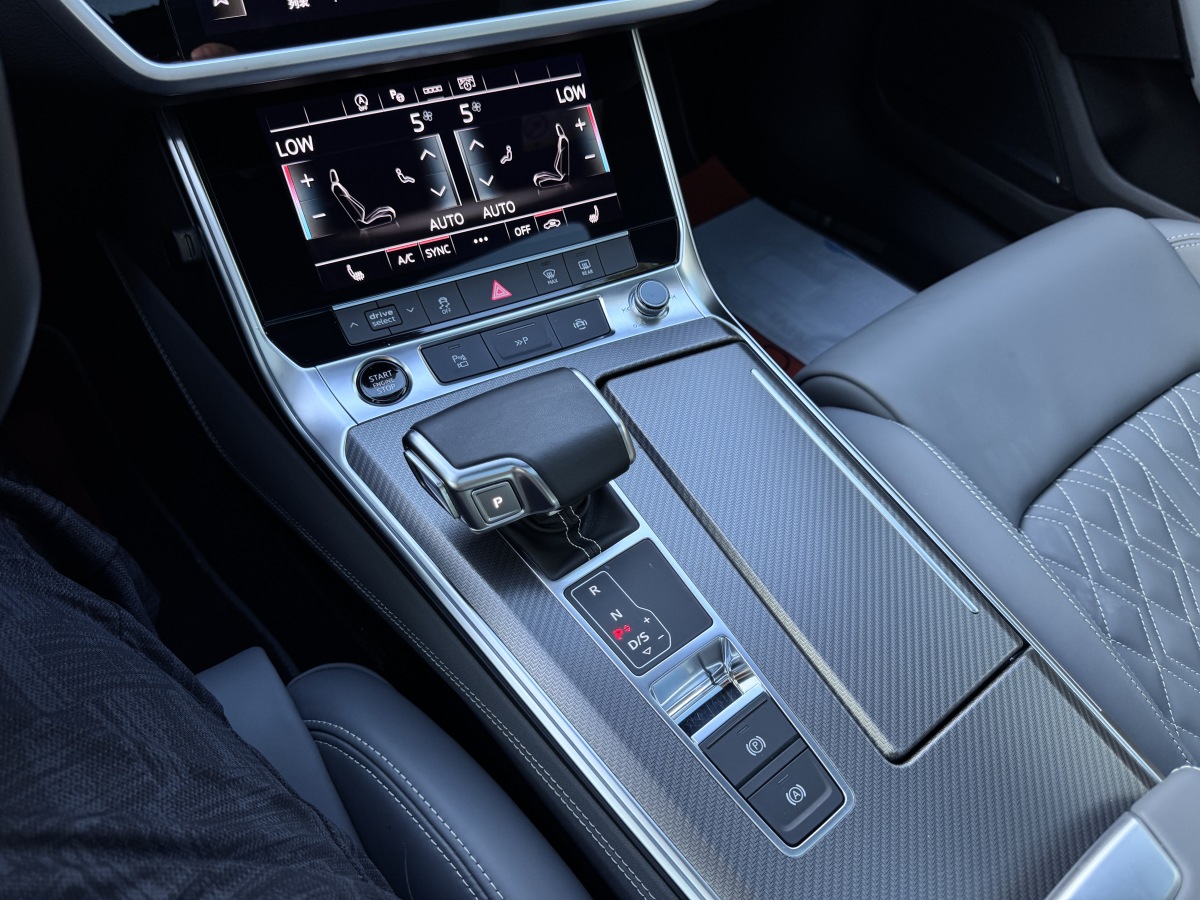 Audi A7L 2024 car image #8
