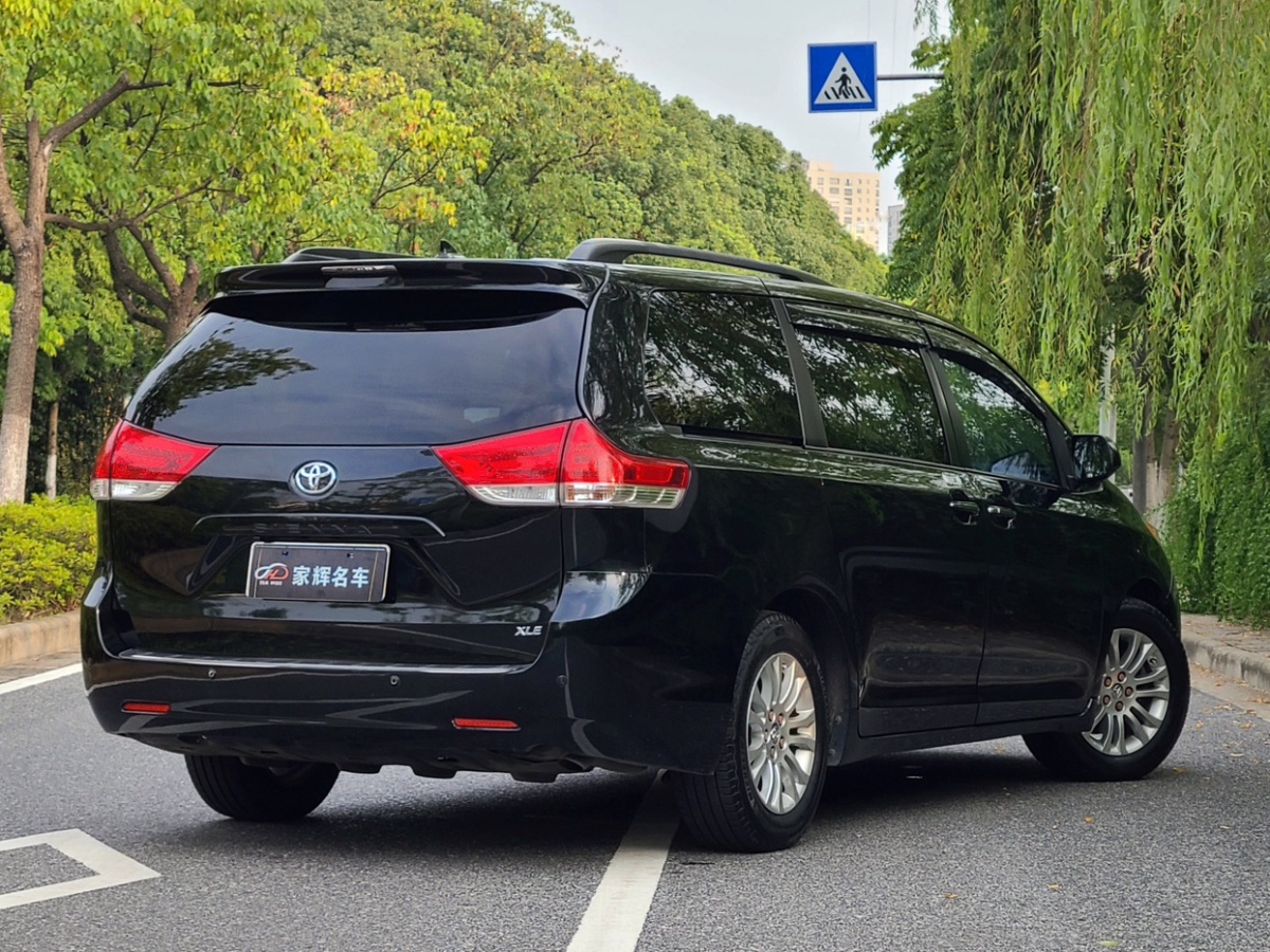 Toyota SIENNA 2010 #8 Toyota SIENNA 2010 imagen de coche #8