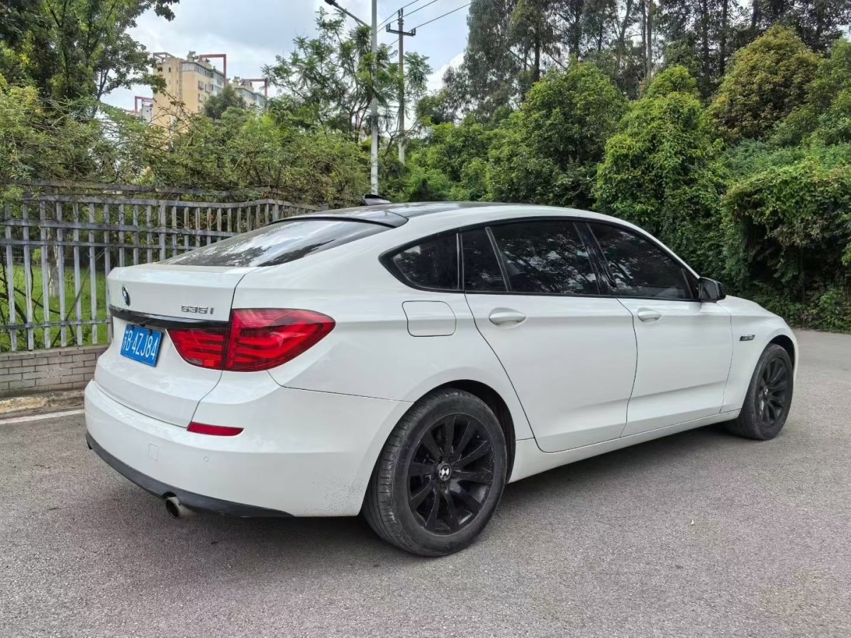 BMW 5 Series GT 2011 #8 BMW 5 Series GT 2011 immagine di auto #8