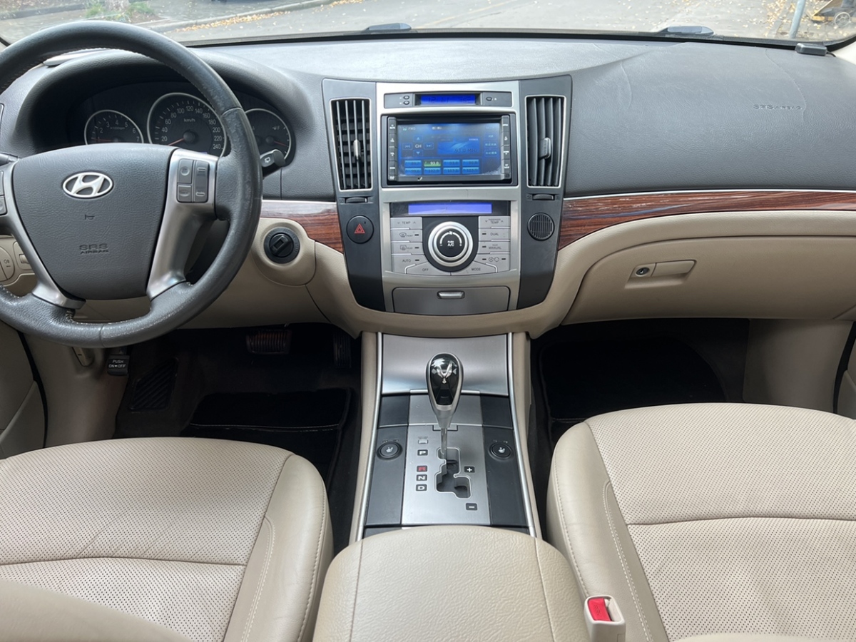 Hyundai Veracruz 2012 صورة سيارة #8