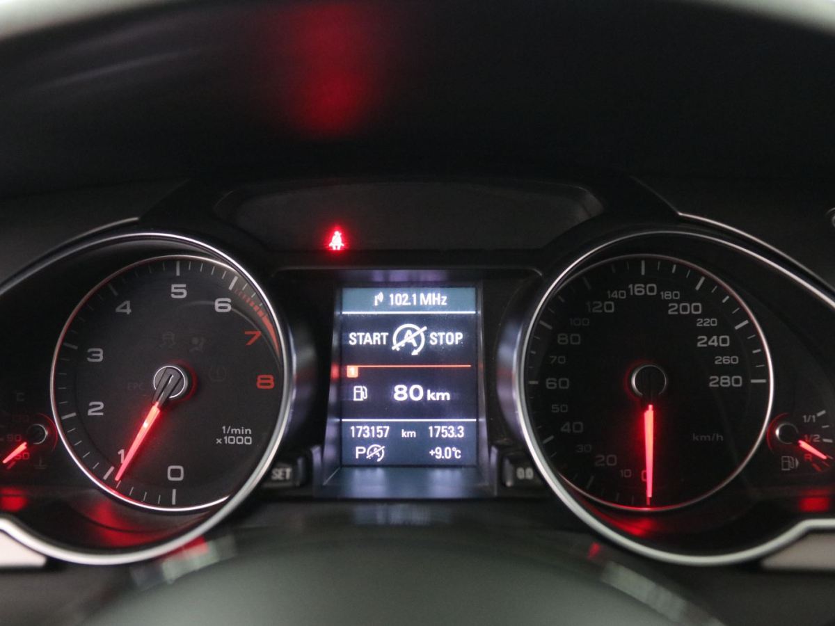 Audi Q6L Sportback e-tron 2012 immagine di auto #8