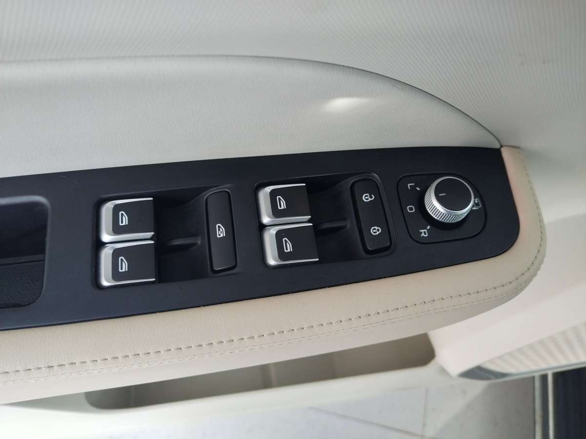 GEELY ICON 2023 car image #8