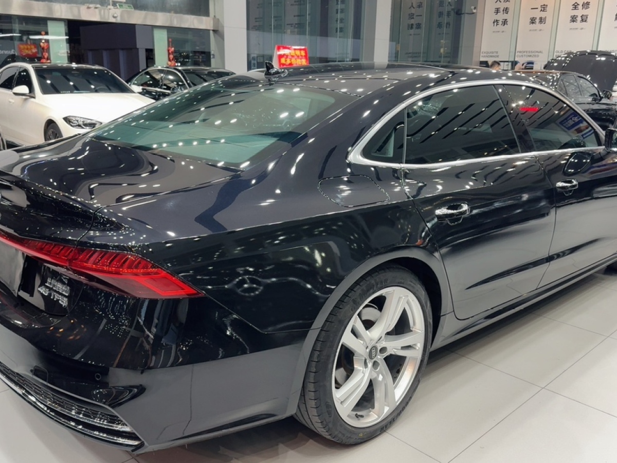 Audi A7L 2023 صورة سيارة #8