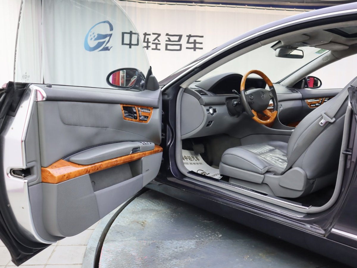 Mercedes-Benz CL Class 2009 car image #8