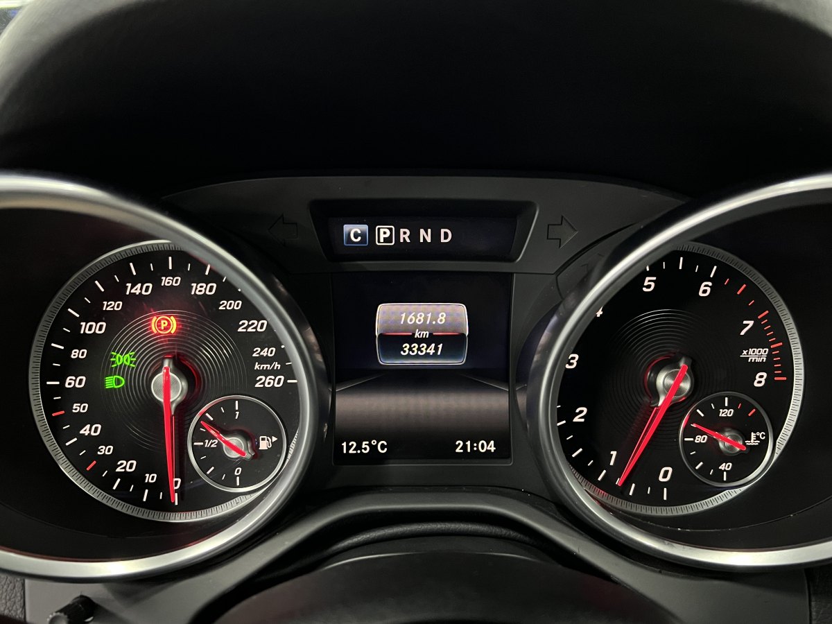 Mercedes-Benz SLC Class 2017 car image #8