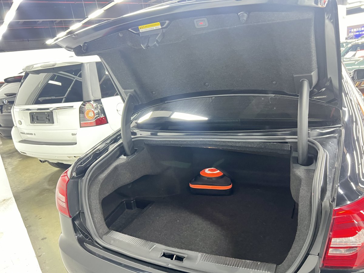 HongQi H7 2017 car image #8